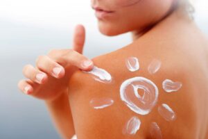 How to protect your skin from sun damage?